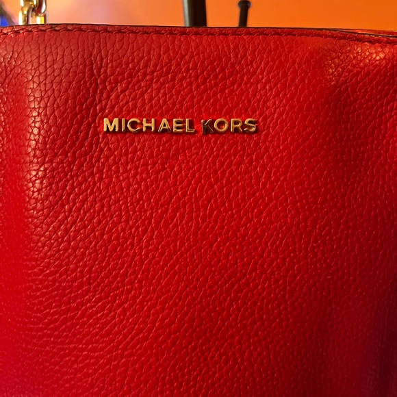 Michael Kors Mercer Chain Bright Red Tote Leather - Picture 2 of 16